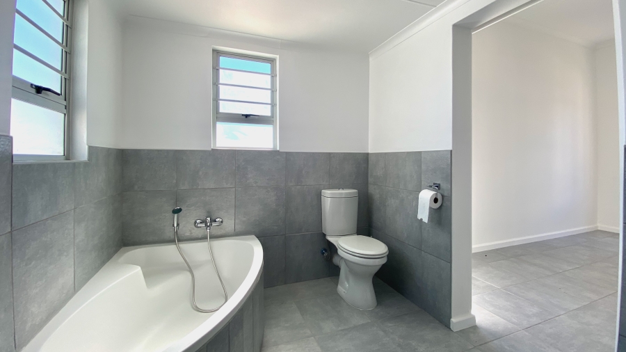 2 Bedroom Property for Sale in Velddrif Western Cape